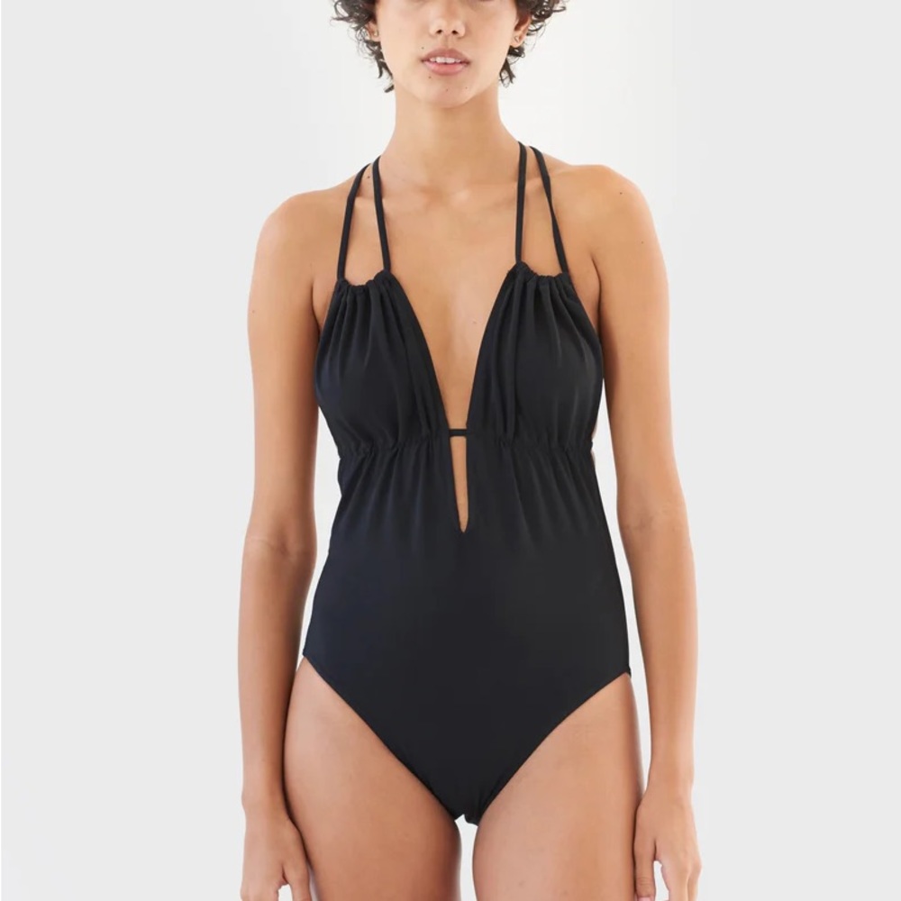 ARAKS ciara one piece bathing suit black sz small never worn! NWOT